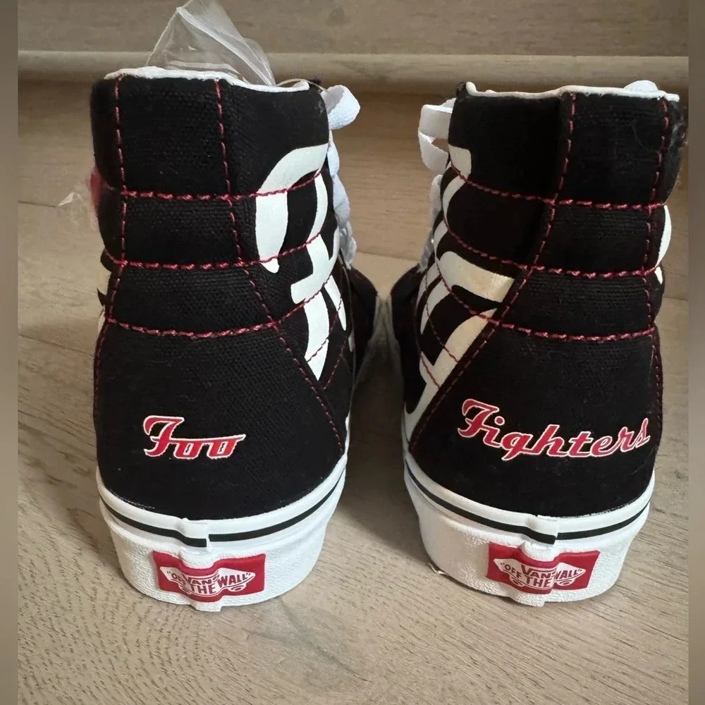 VANS Foo Fighters x Sk8- High 25th Anniversary Size men’s 5 / woman’s size 6.5